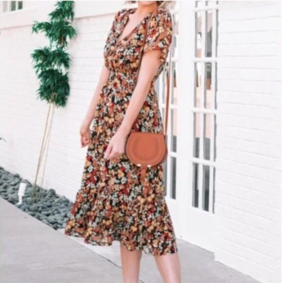 Madewell Dolman-Sleeve Ruffle-Hem Midi Dress In Flower Garden 8 - Picture 1 of 15